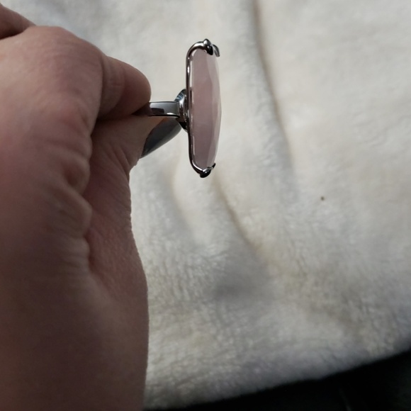 Rose Quartez Sterling Silver Ring - Picture 2 of 4